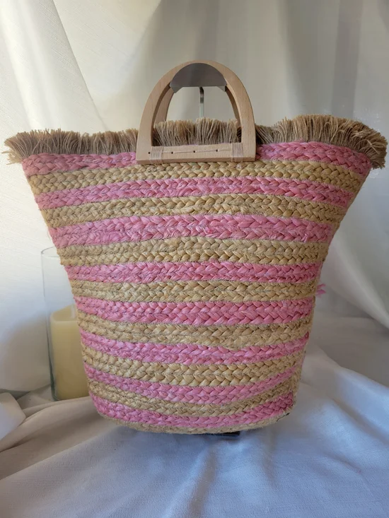 Antik Kraft Pink and Natural Stripe Straw Tote with Wooden Handles - Picture 2 of 4